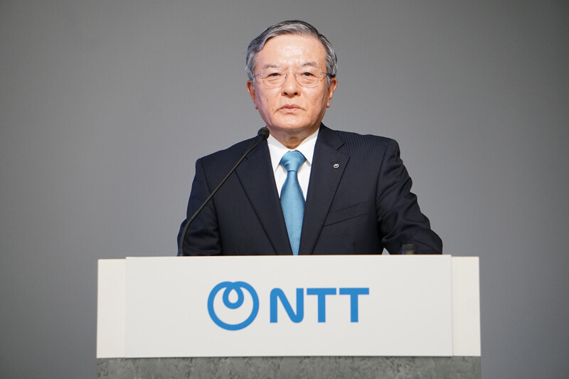 Photo of press conference with President