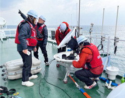 Operation of shipboard base stations photo