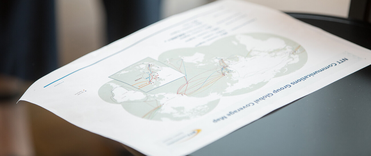 Image: World map showing submarine cable system routes