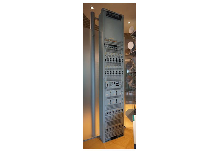 F-32M-1 Terminal Repeater Equipment (NTT History Center of Technologies)