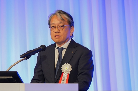 Takashi Hiroi, Representative Member of the Board, Senior Executive Vice President and CFO, NTT