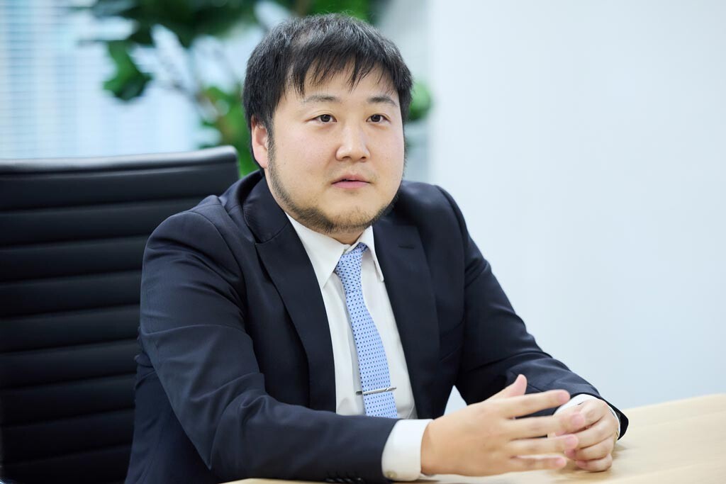 画像：量子力学について語る柏﨑貴大さん