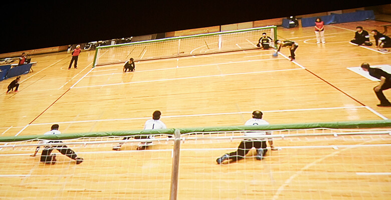 画像：ゴールボールの試合の画像