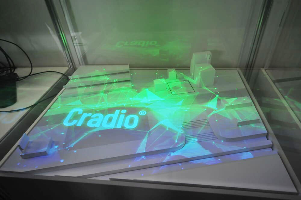 画像：4. マルチ無線プロアクティブ制御技術 Cradio®　多彩なフィールドで活躍する無線の実現
