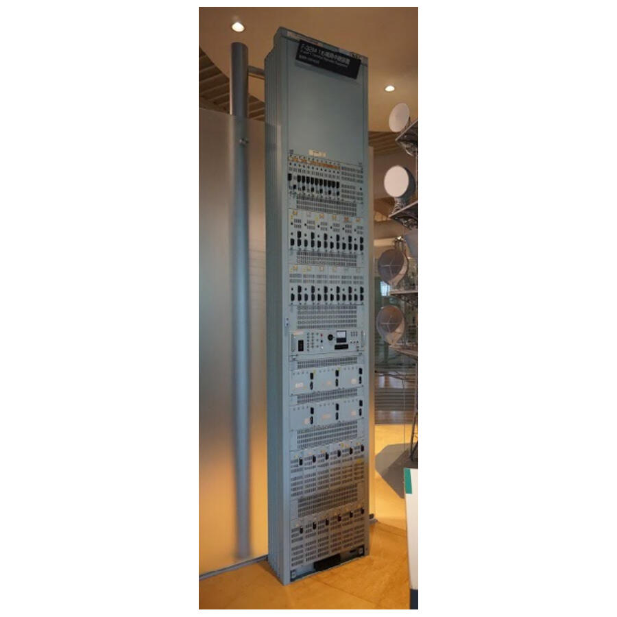 図3 F-32M-1形端局中継装置（NTT技術史料館所蔵）