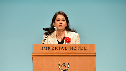 授賞式登壇の様子1