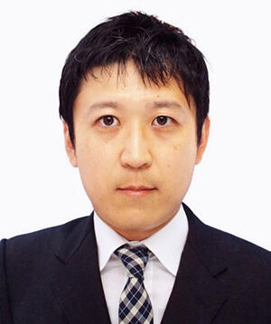 山室 健