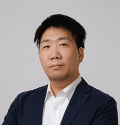 鈴木研究員
