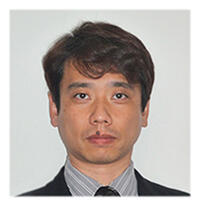 阿部正幸上席特別研究員の顔写真